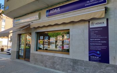 Apertura de la agencia inmobiliaria y de seguros generales Adaix Arévalo, Ávila